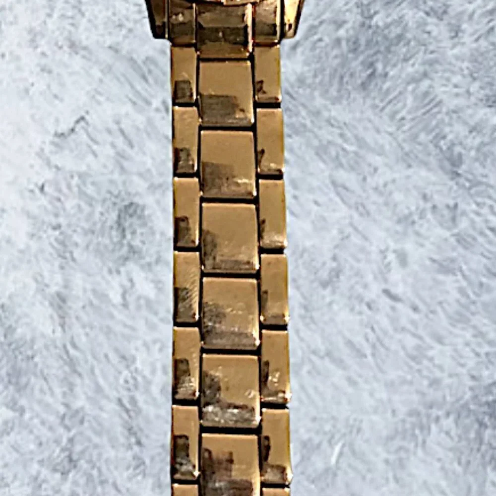 Relic Women's Stainless Steel Analog Rose Gold Watch